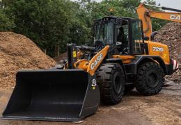 CASE 721G loading shovel