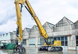 Cat 340 UHD excavator