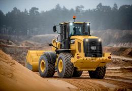 Cat 938M compact loader