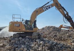 Rye Demolition’s new Cat 330 excavator in operation 