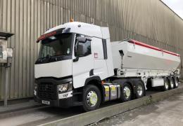 Freuhauf non-tipping trailer