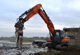 Doosan DX255LC-5 excavator