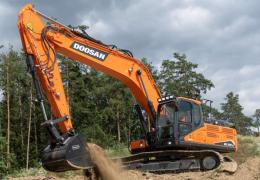 Doosan DX300LC-7 excavator