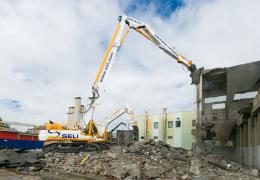 Doosan DX530DM high-reach demolition excavator