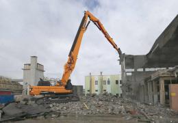 Doosan DX530DM high-reach demolition excavator