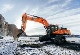 Doosan DX530LC-7 excavator