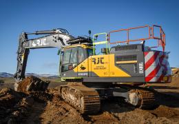 Volvo EC480E excavator