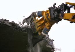 Epiroc CB 5500 demolition attachment