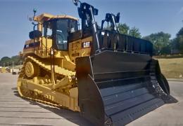 Cat D9 dozer