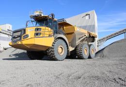 Bell B45E articulated dumptruck