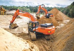 Hitachi Zaxis-7 excavators