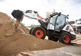 Bobcat L85 compact wheel loader