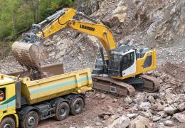 Liebherr R 945 G8 crawler excavator