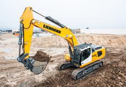 Liebherr R 946 crawler excavator