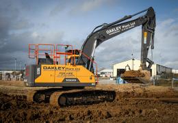 Volvo EC220E excavator