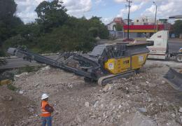 Rubble Master RM 100GO! crusher