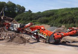 Sandvik QE342 mobile scalper