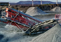 Terex Finlay 694+ Hybrid screener