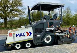 Volvo P6870D ABG paver