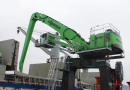 Sennebogen 875E port handler