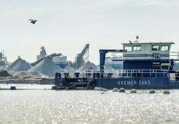 Dredging at Sellingerbeetse Quarry