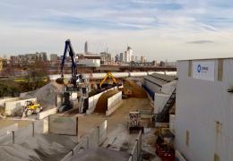 Tarmac's Supergrab off-loading machine