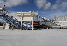Total Batching Solutions mobile loading hopper