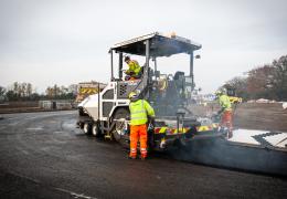 Volvo P6870C paver