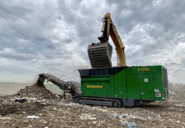 VTS95 tracked shredder
