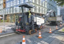 W100Fi cold asphalt milling machine