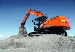 Hitachi ZX210-7 medium excavator