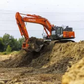 One of Ceulemans Fr & Co’s Hitachi ZX490LCH-6 excavators