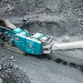 Collen Bros’ new Powerscreen Premiertrak 600E jaw crusher