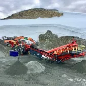 The Sandvik QH332 Hydrocone crusher and QA335 Doublescreen in operation in the Antarctic