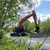 Hitachi ZX225USLC-7 medium excavator 