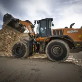 The new CASE 651G Evolution wheel loader fills a gap between the 621G and 721G