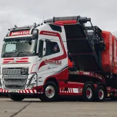 Donnell & Ellis Heavy Haulage have added a pair of new Volvo FH16 650 6x4 tractor units to their fleet 