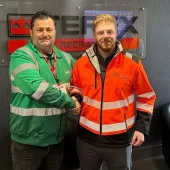 L-R: Vinícius Casselli, director of Envimat, and Lee Nesbitt, global sales manager of ProStack