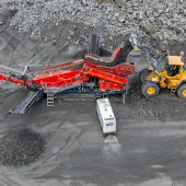 The new electric-powered Finlay 883+ heavy-duty scalping screen