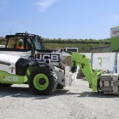 Gallagher Group provided the setting for Lower Thames Crossing’s first successful trial of low-carbon, hydrogen combustion-powered machinery – a JCB 540-180H Loadall