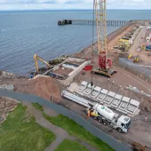 Heidelberg Materials supplied 242 cubic metres of PowerCrete from their Glasgow concrete plant with delivery windows dictated by tidal conditions 