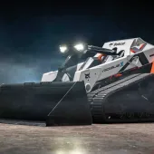 Bobcat’s new evolution of compact equipment – the RogueX – produces zero emissions, with a lithium-ion battery, electric drive system and without hydraulics 